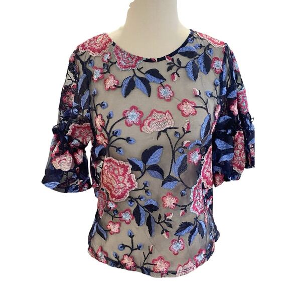 Size M Women’s Zara Floral Lace Flutter Sleeve Top Shirt Blouse - Picture 1 of 7